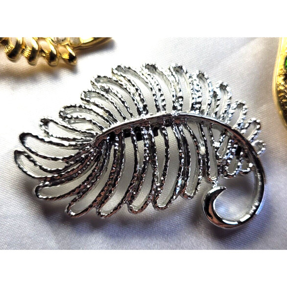 Vtg Brooch Lot 4 Pc Goldtone Silvertone Leaves Abstract Rhinestone 70s 80s Retro - Picture 5 of 6